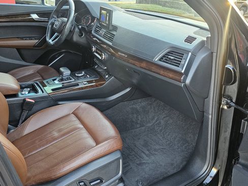 Used 2019 Audi Q5 2.0T Premium w/ Convenience Package image 30