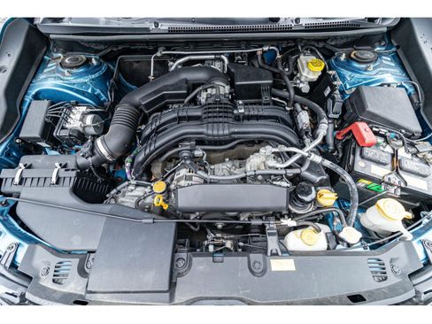 Used 2017 Subaru Impreza 2.0i Premium image 12