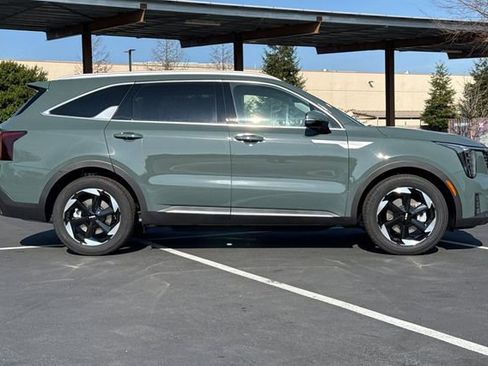 New 2026 Kia Sorento EX image 3