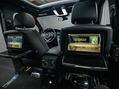 Used 2020 Rolls-Royce Cullinan AWD/4WD image 10