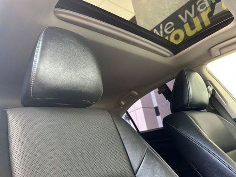 Used 2015 Lexus ES 350 w/ Premium Package FWD image 17