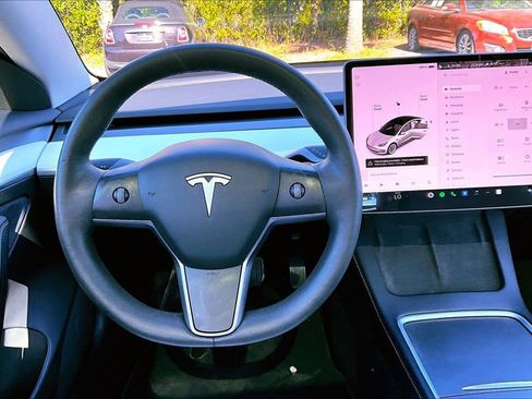 Used 2021 Tesla Model 3 Long Range image 13