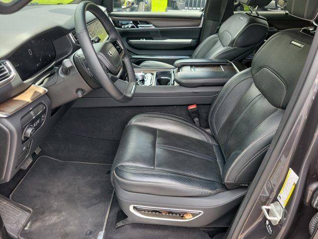 Used 2023 Jeep Grand Wagoneer L Series II AWD/4WD image 12