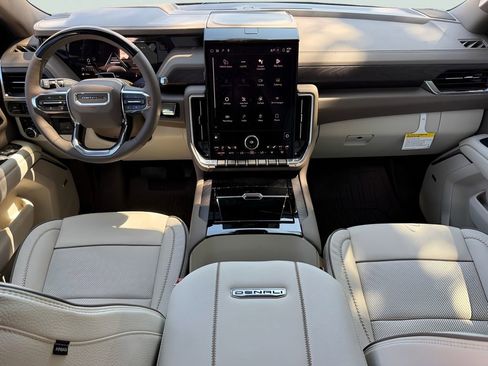 New 2026 GMC Yukon XL Denali w/ Denali Reserve Package AWD/4WD image 19