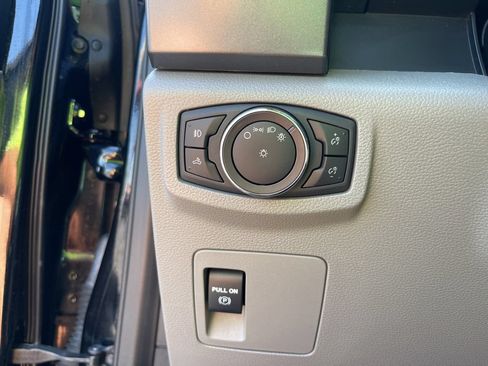Used 2018 Ford F150 XLT AWD/4WD image 23