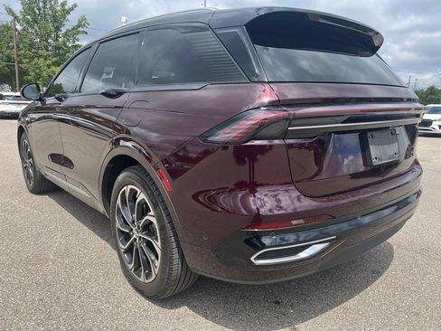 Used 2024 Lincoln Nautilus Reserve w/ Equipment Group 202A AWD/4WD image 8