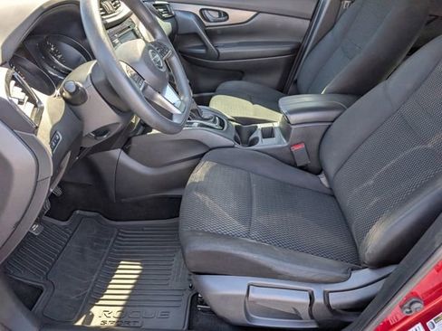 Used 2021 Nissan Rogue Sport S image 17