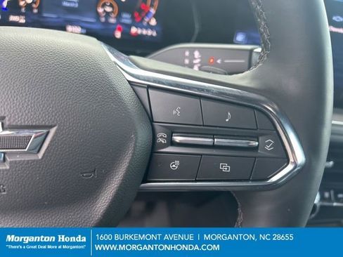 Used 2025 Chevrolet Suburban Z71 w/ Comfort Package image 22