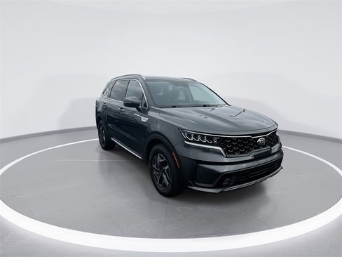 Used 2021 Kia Sorento S image 2