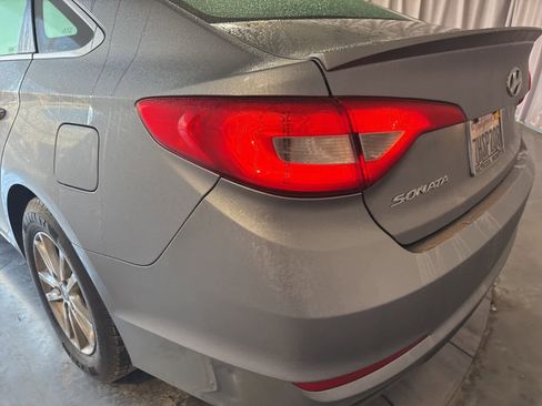 Used 2015 Hyundai Sonata SE image 8