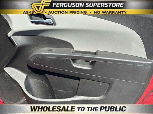 Used 2014 Chevrolet Sonic LT image 18