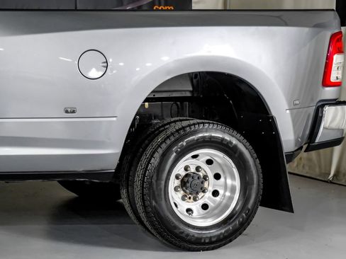 Used 2024 RAM 3500 Tradesman w/ Chrome Appearance Group AWD/4WD image 13