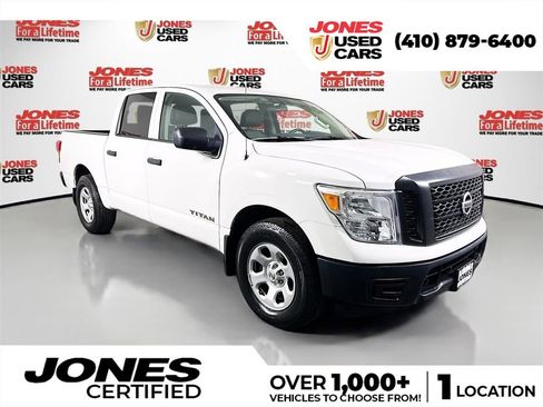 Used 2017 Nissan Titan S image 1