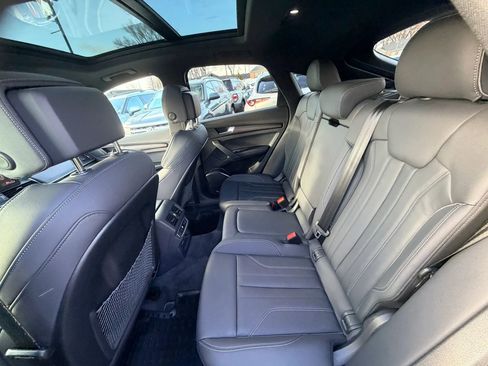 Used 2024 Audi Q5 2.0T Premium w/ Convenience Package image 24