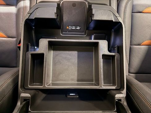 Used 2023 GMC Sierra 1500 AT4 w/ AT4 Premium Package image 30