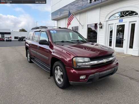 Used 2005 Chevrolet TrailBlazer EXT 4WD w/ LS Preferred Equipment Group image 3