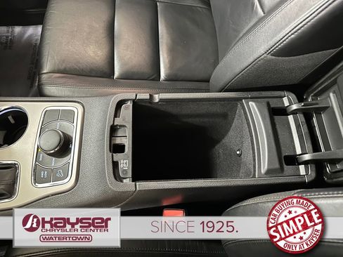 Certified 2022 Jeep Grand Cherokee Limited AWD/4WD image 31