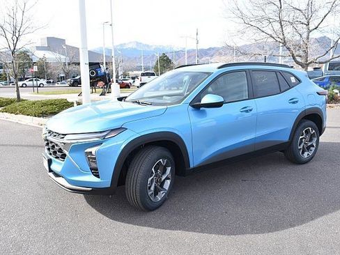 New 2026 Chevrolet Trax LT image 3