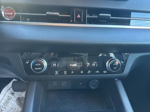 Used 2023 Mitsubishi Outlander Ralliart image 24