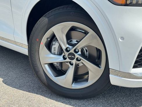 New 2026 Genesis GV70 2.5T Advanced image 6