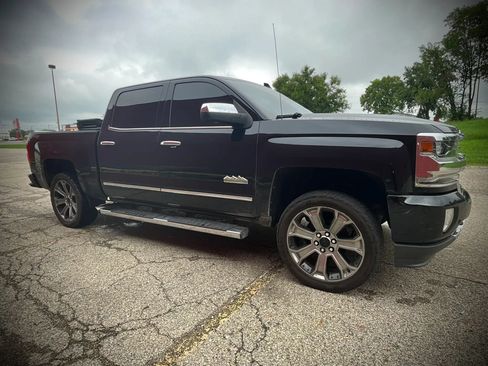 Used 2017 Chevrolet Silverado 1500 High Country AWD/4WD image 7