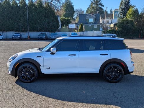 Used 2024 MINI Cooper Clubman S image 2