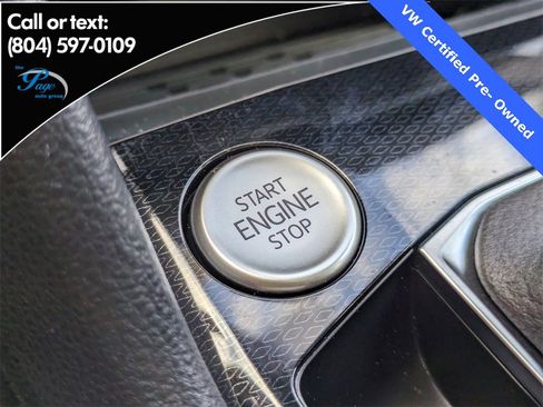 Certified 2025 Volkswagen Taos SE image 28