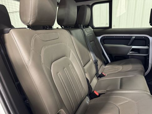 Used 2020 Land Rover Defender 110 HSE image 13