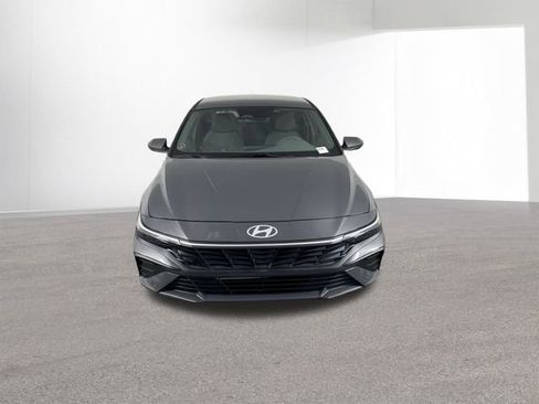 Used 2024 Hyundai Elantra SEL image 15
