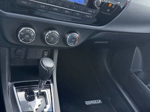 Used 2014 Toyota Corolla LE image 22
