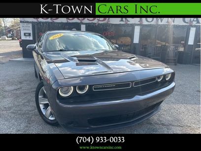 Used 2019 Dodge Challenger SXT