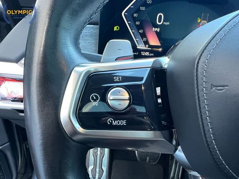 Used 2023 BMW 740i image 18