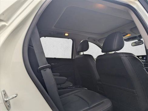 Used 2022 Nissan Pathfinder SL w/ SL Premium Package FWD image 14