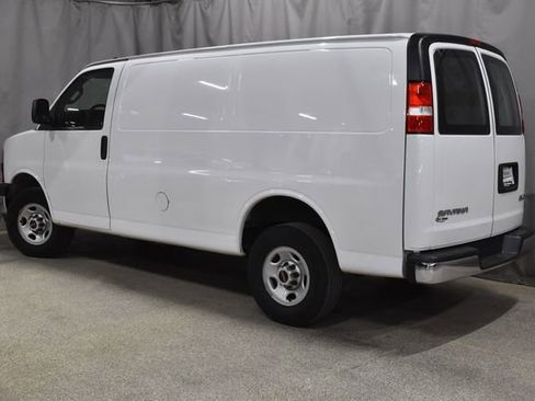 Used 2023 GMC Savana 2500 w/ Driver Convenience Package image 8