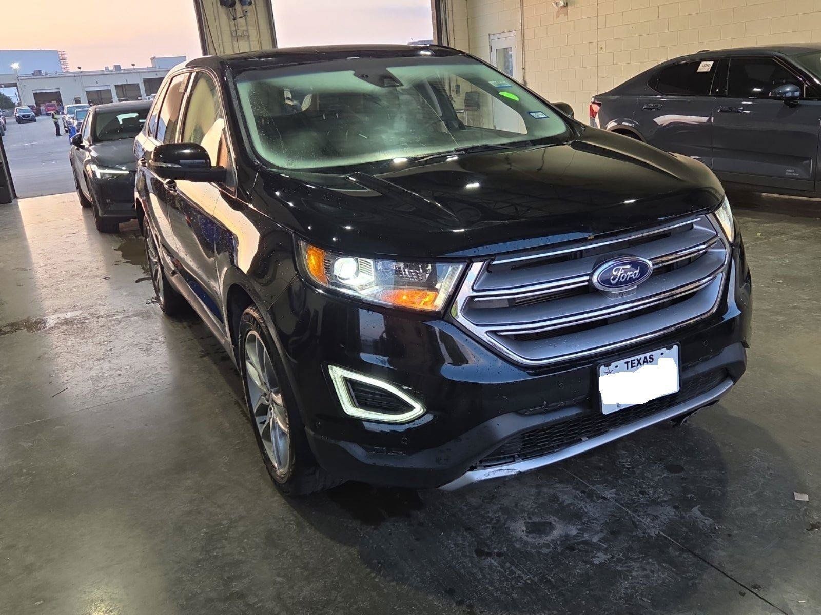 Used 2018 Ford Edge Titanium w/ Equipment Group 302A FWD image 1
