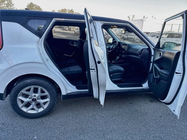 Certified 2024 Kia Soul S FWD image 31
