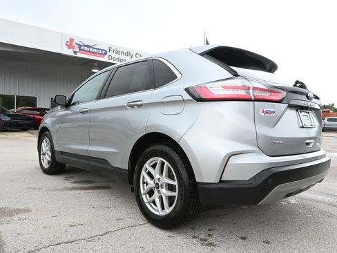 Used 2024 Ford Edge SEL AWD/4WD image 2