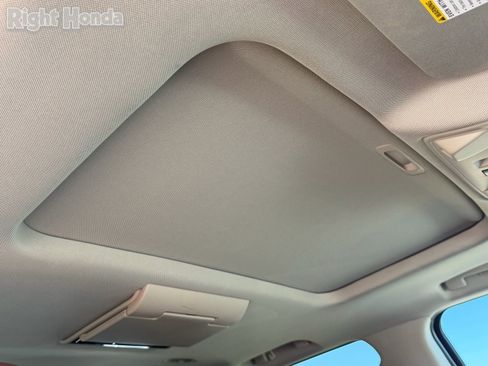 Used 2019 Cadillac Escalade Luxury image 11