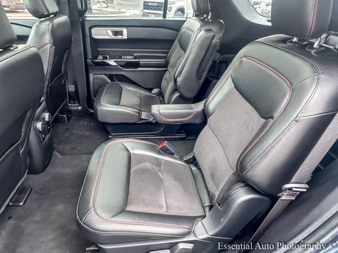 Used 2022 Ford Explorer ST-Line image 13