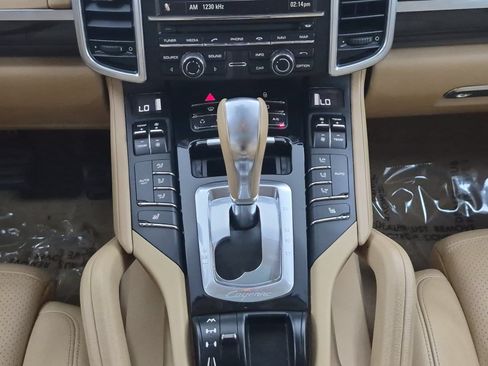 Used 2013 Porsche Cayenne AWD/4WD image 13