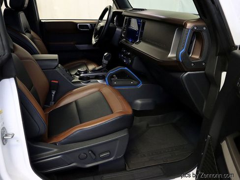 Used 2022 Ford Bronco Outer Banks image 36