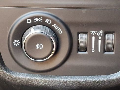 Used 2023 Jeep Grand Cherokee L Limited image 25