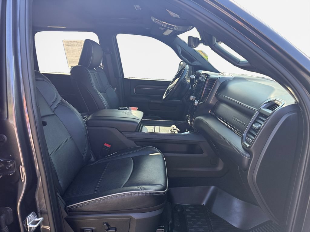 Used 2022 RAM 3500 Limited AWD/4WD image 26