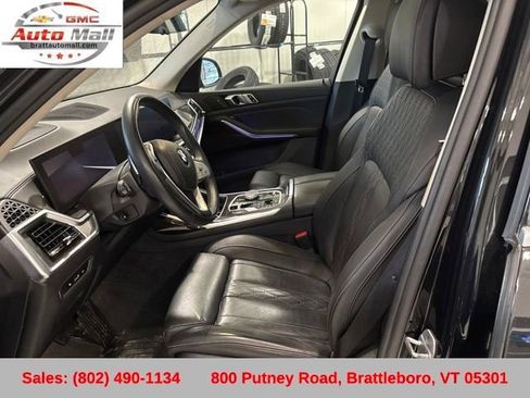 Used 2024 BMW X7 xDrive40i w/ Climate Comfort Package image 10