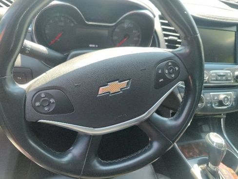 Used 2014 Chevrolet Impala LT w/ Convenience Package FWD image 22