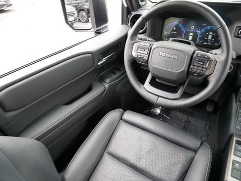 Used 2025 Toyota Land Cruiser w/ Premium Package AWD/4WD image 9