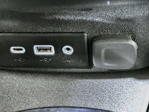 Used 2024 Chevrolet Malibu LT FWD image 30