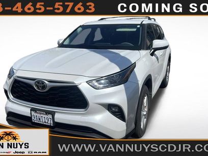 Used 2022 Toyota Highlander LE