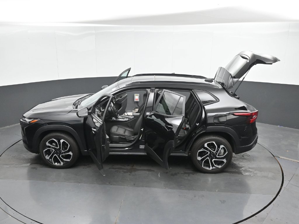 Used 2025 Chevrolet Trax RS w/ Sunroof Package FWD image 50