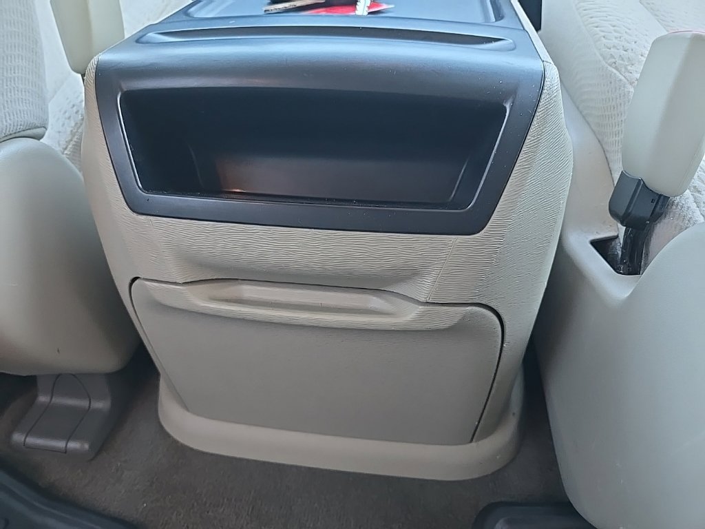 Used 2013 Toyota Sienna LE FWD image 27